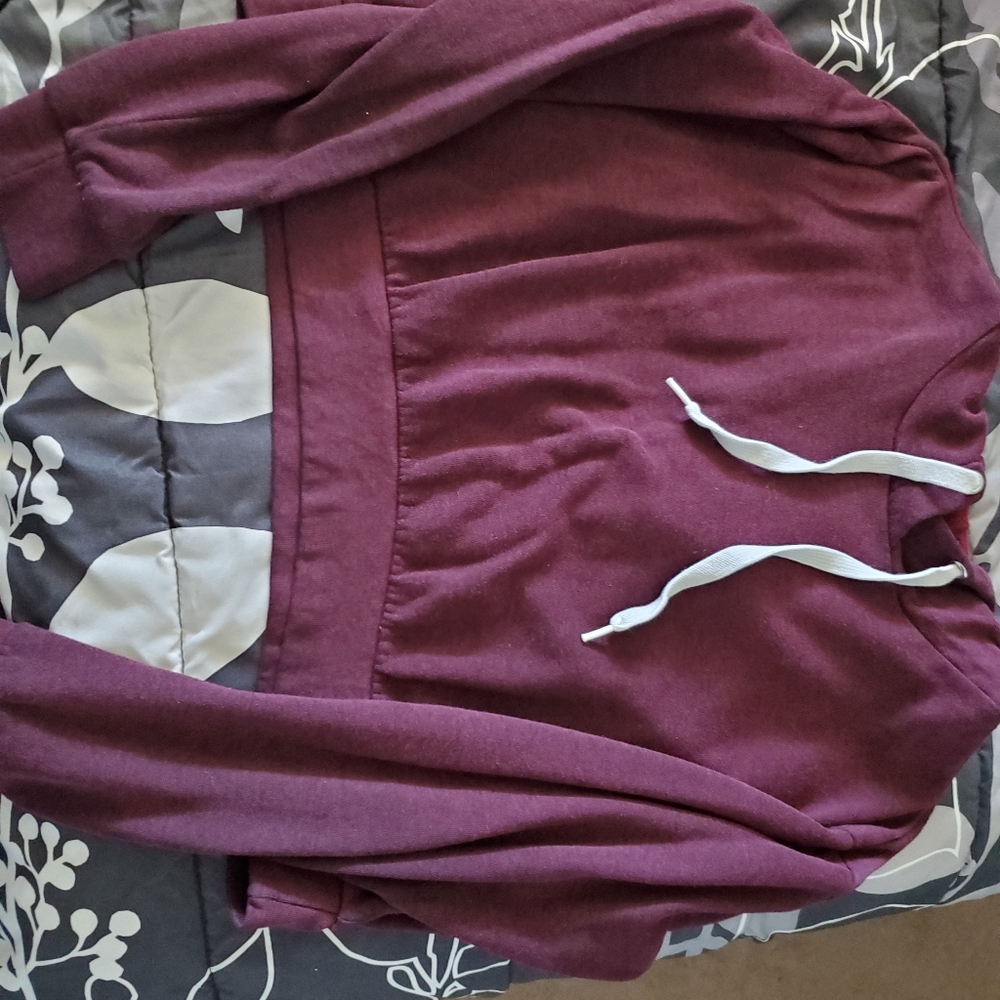 Burgundy crop top hoodie